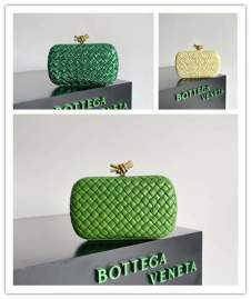 Picture of Bottega Veneta Handbags _SKUfw184065382fw